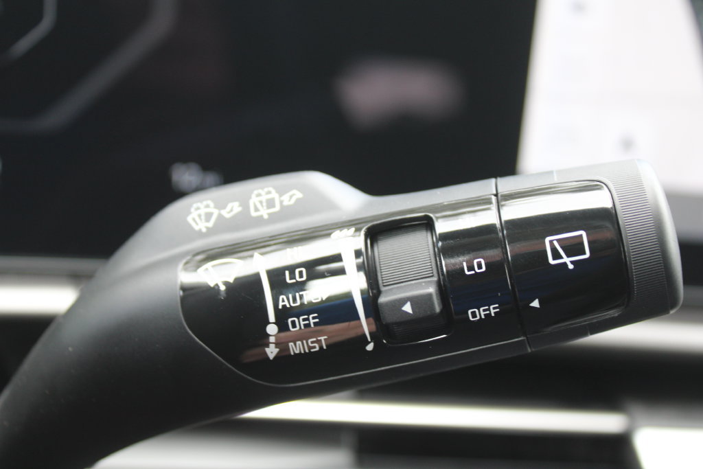New 2026 Kia Sportage SX FWD image 35