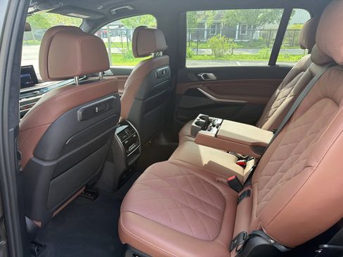 Used 2026 BMW X7 xDrive40i w/ Executive Package AWD/4WD image 6