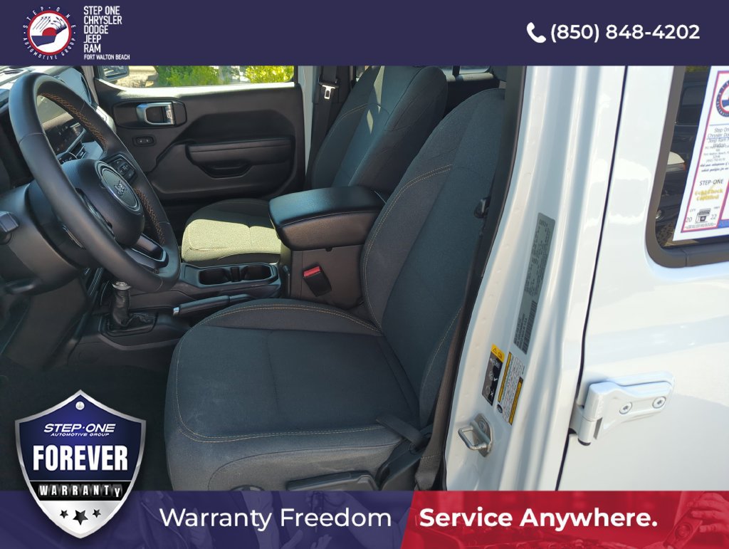 Used 2024 Jeep Wrangler Unlimited Sport AWD/4WD image 11