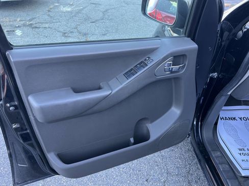 Used 2011 Suzuki Equator Sport image 14