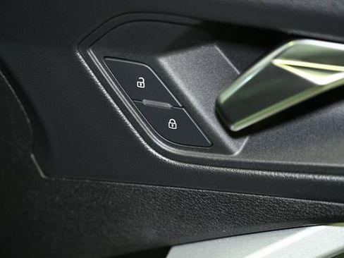 Used 2023 Audi Q3 2.0T Premium image 62