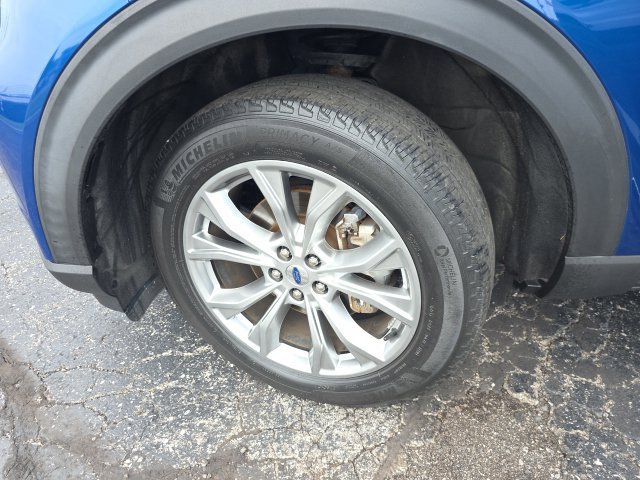 Used 2020 Ford Explorer XLT w/ Equipment Group 202A AWD/4WD image 40