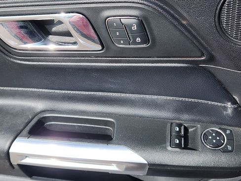 Used 2017 Ford Mustang GT Premium w/ Equipment Group 401A image 9