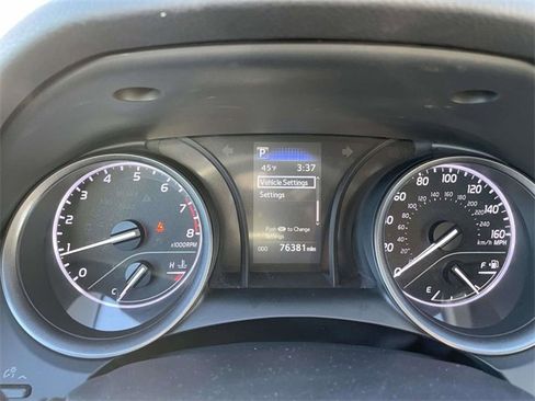 Used 2022 Toyota Camry SE image 22