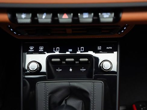 Used 2024 Porsche 911 S/T image 30