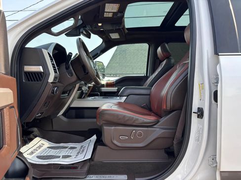 Used 2018 Ford F350 King Ranch w/ King Ranch Ultimate Package AWD/4WD image 17