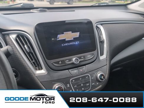 Used 2024 Chevrolet Malibu LT FWD image 8