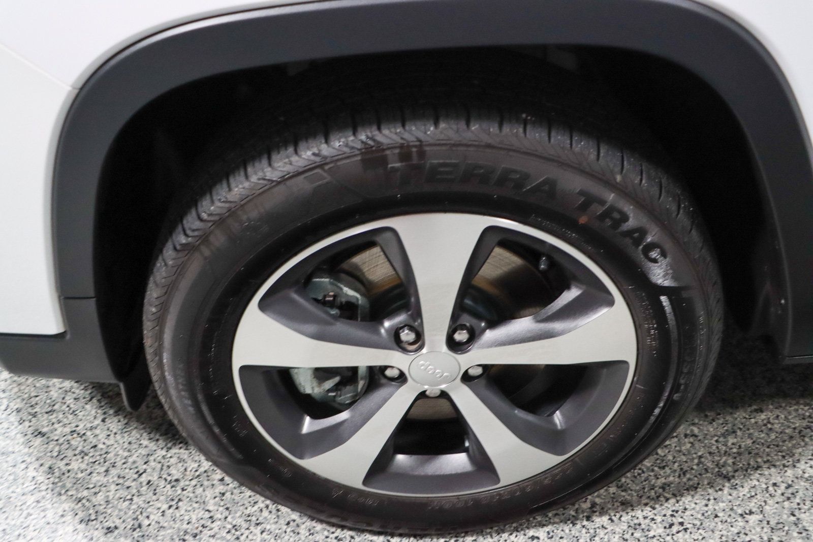 Used 2022 Jeep Cherokee Limited AWD/4WD image 11