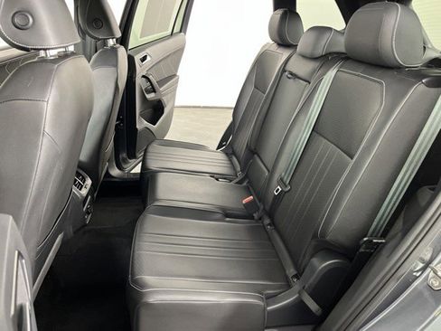 Used 2023 Volkswagen Tiguan SE R-Line FWD image 37