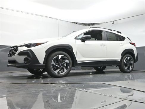 New 2025 Subaru Crosstrek 2.5i Limited w/ Crosstrek Mirror Package image 35