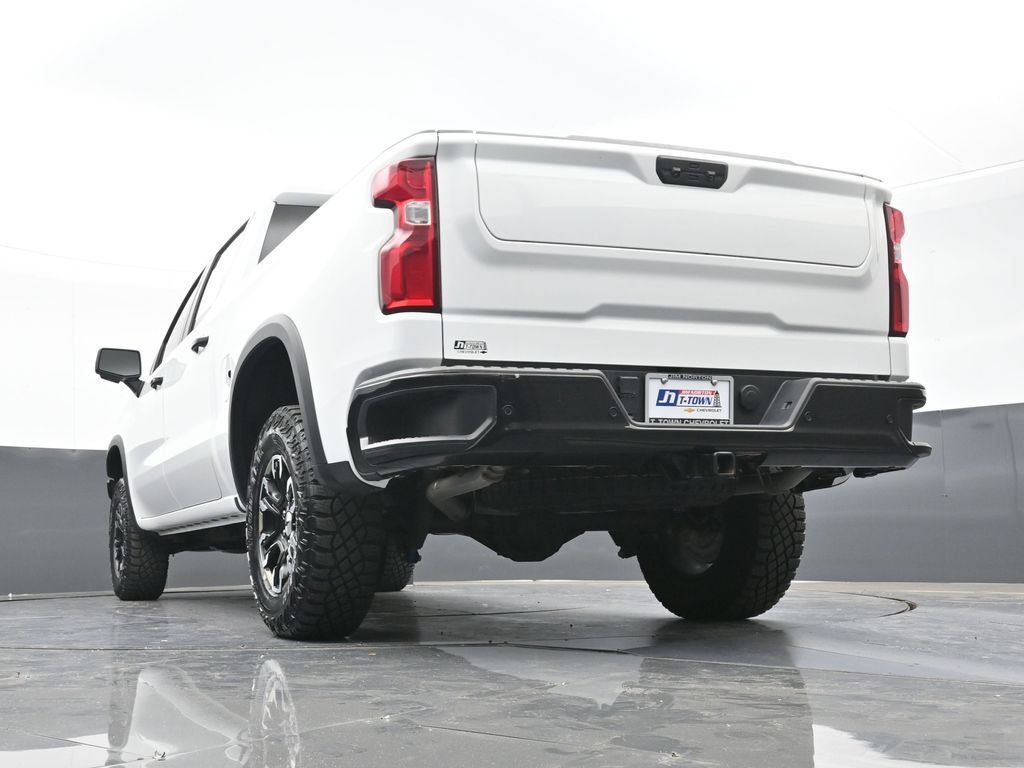 Used 2024 Chevrolet Silverado 1500 ZR2 w/ Technology Package AWD/4WD image 46