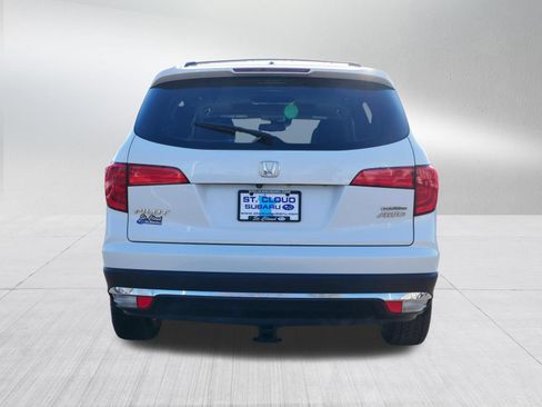 Used 2017 Honda Pilot Touring image 6