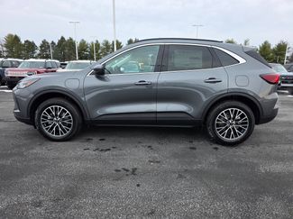 New 2026 Ford Escape Plug-in Hybrid video 2