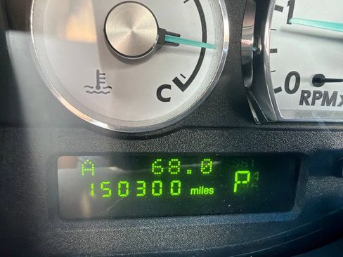 Used 2003 Ford Thunderbird RWD image 12