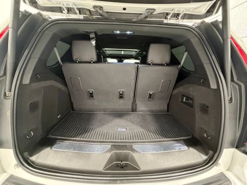 Used 2023 Cadillac Escalade Premium Luxury AWD/4WD image 28