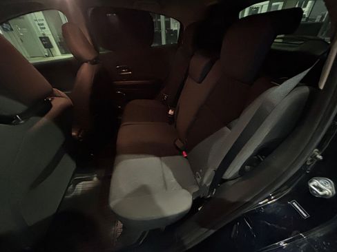 Used 2019 Honda HR-V EX image 27