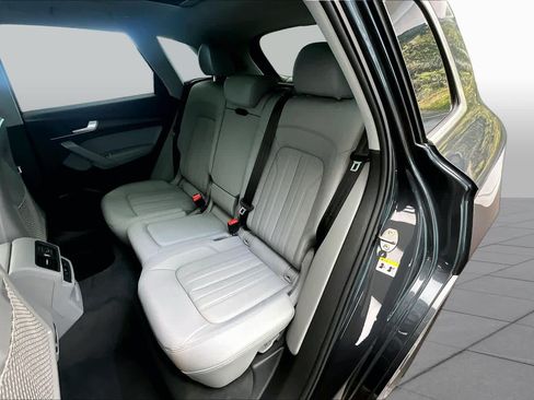 Certified 2023 Audi Q5 2.0T Premium Plus w/ Premium Plus Package AWD/4WD image 21