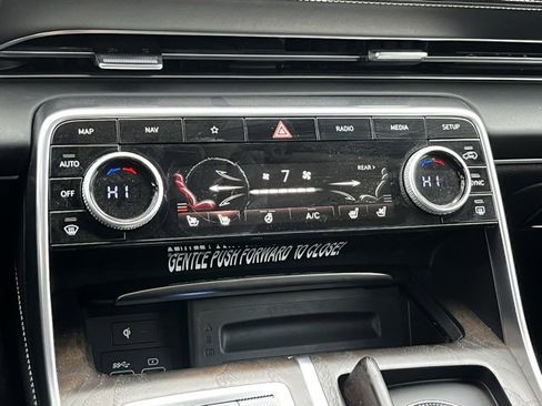 Used 2023 Genesis GV80 3.5T Advanced + image 32