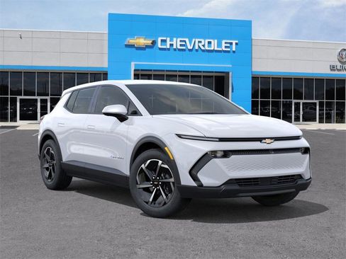 New 2026 Chevrolet Equinox EV LT w/ Comfort Package image 7