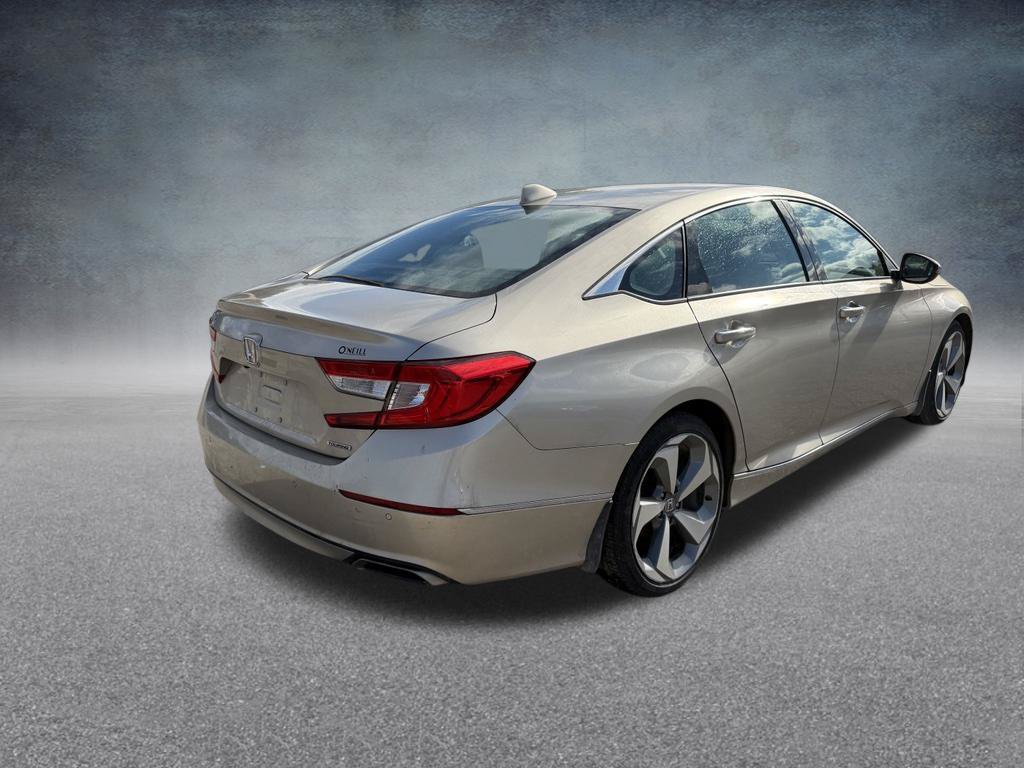 Used 2018 Honda Accord Touring image 6