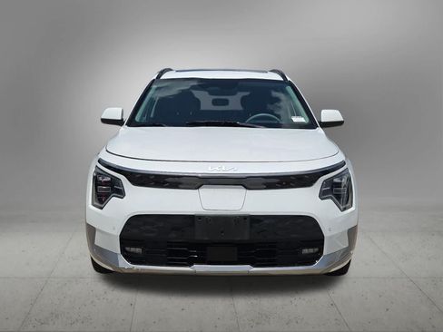 Certified 2023 Kia Niro Wave w/ Wave Preserve Package FWD image 9
