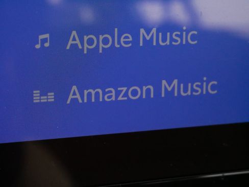 Certified 2025 Toyota Corolla LE image 28