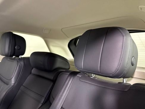 Used 2023 Land Rover Range Rover SE image 22