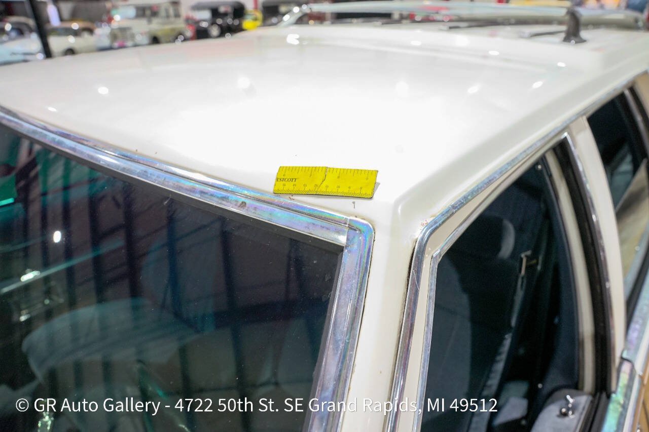 Used 1988 Buick Le Sabre Estate RWD image 38