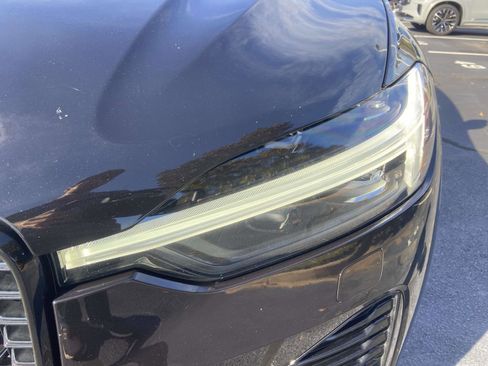 Certified 2024 Volvo XC60 B5 Plus image 5