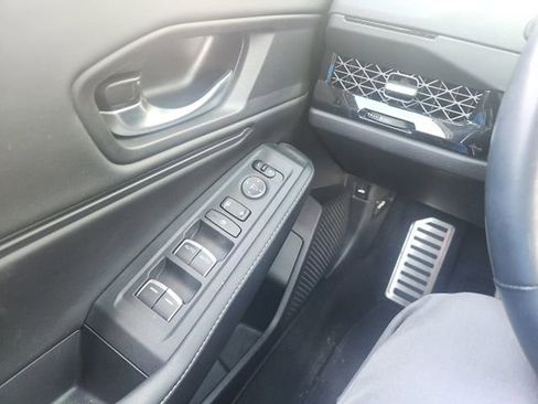 Used 2023 Honda Accord Sport image 19