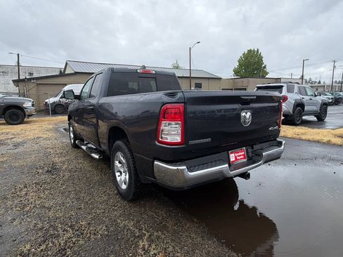 Used 2021 RAM 1500 Big Horn AWD/4WD image 3