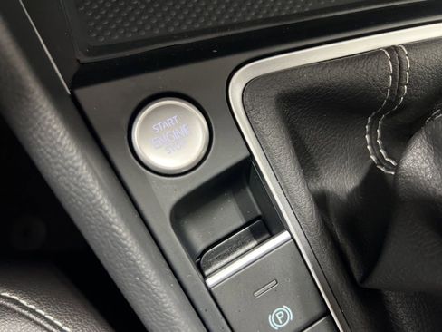 New 2025 Volkswagen Jetta SE image 38