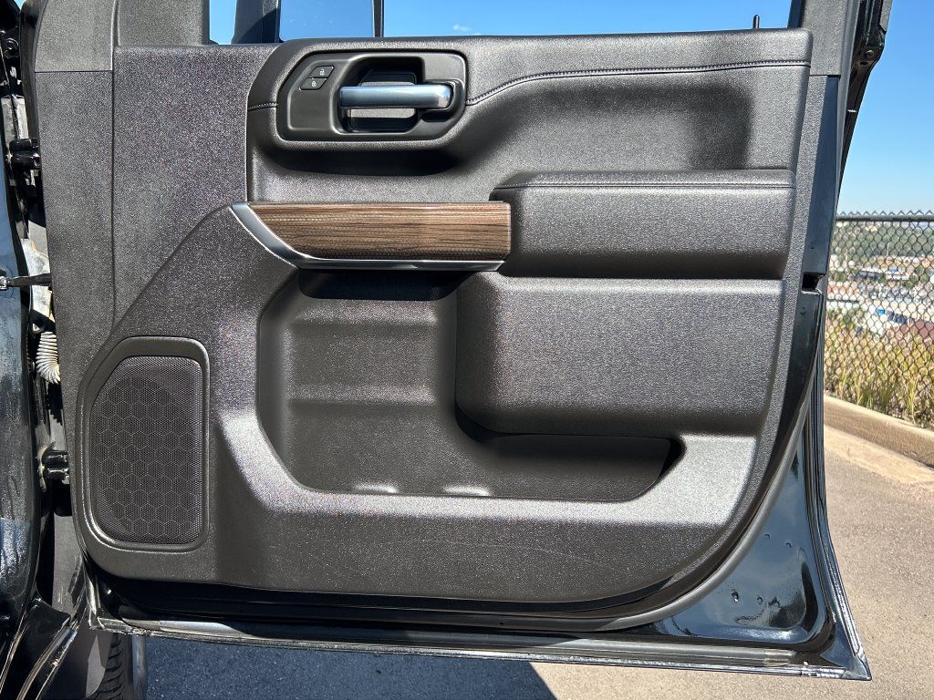 Used 2023 Chevrolet Silverado 2500 LT w/ All Star Edition AWD/4WD image 32