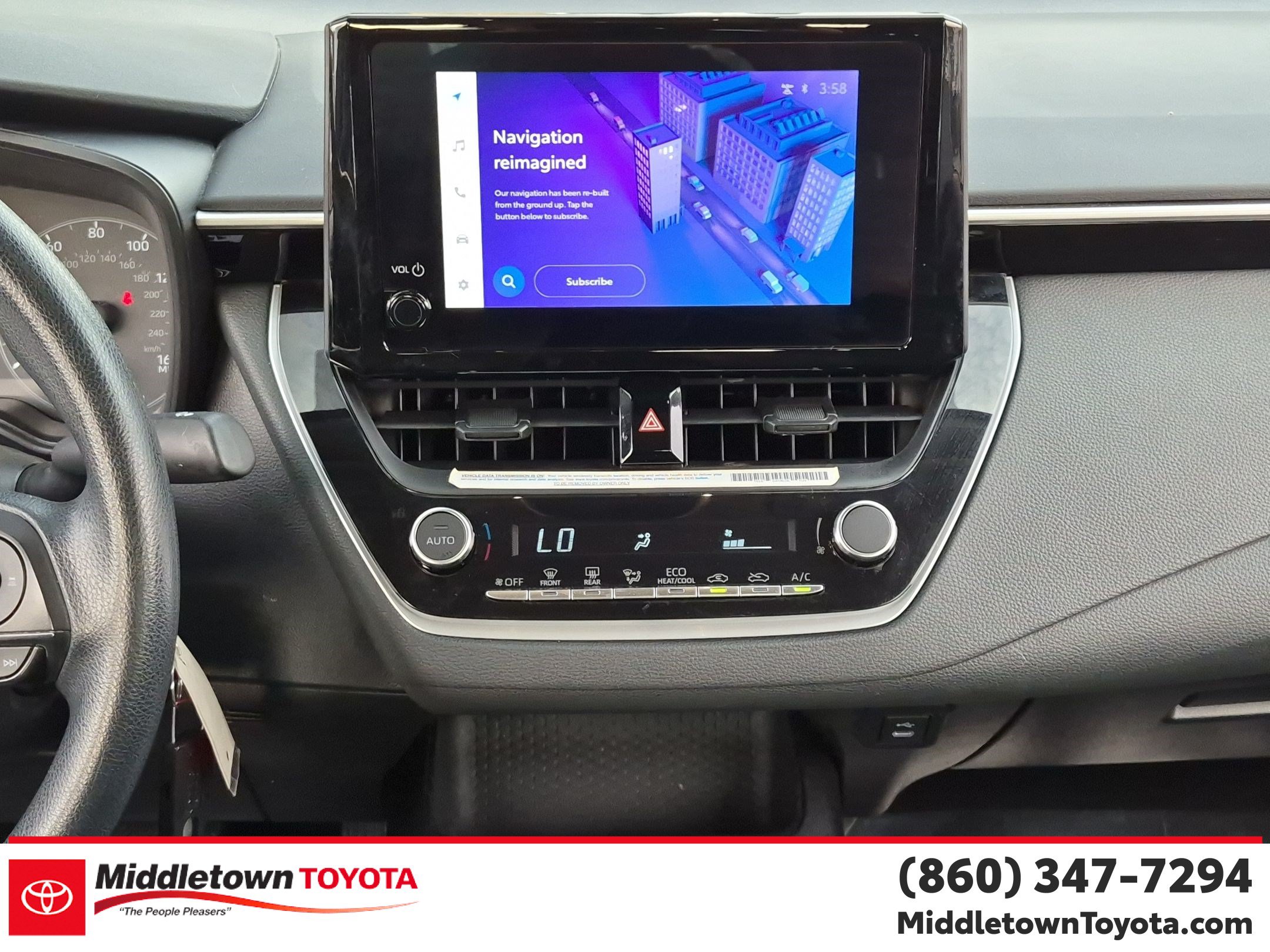 Used 2024 Toyota Corolla LE FWD image 30