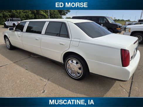 Used 2002 Cadillac De Ville Limousine FWD image 16