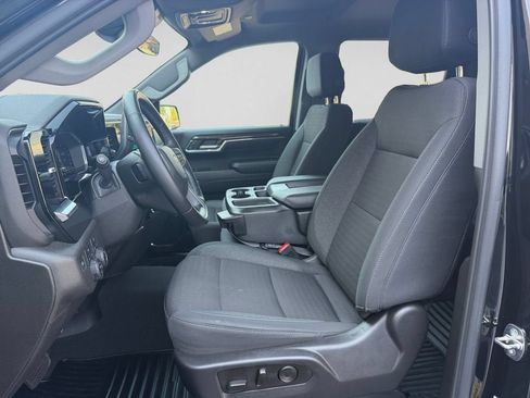 Used 2023 Chevrolet Silverado 1500 LT AWD/4WD image 10