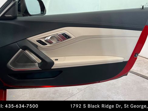 Used 2020 BMW Z4 M40i w/ Executive Package image 14