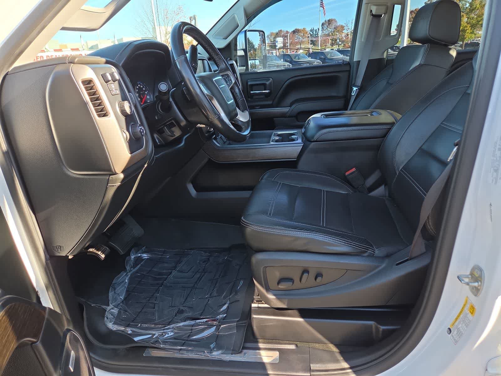 Used 2017 GMC Sierra 2500 Denali AWD/4WD image 19