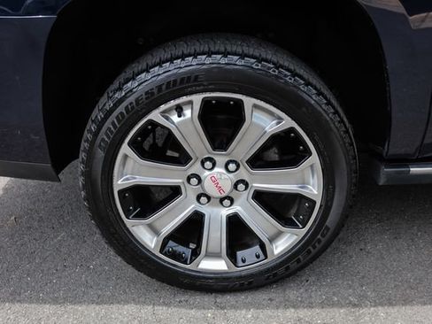 Used 2018 GMC Yukon XL Denali w/ Open Road Package AWD/4WD image 20