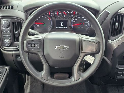 Used 2019 Chevrolet Silverado 1500 Custom Trail Boss w/ Custom Convenience Package image 6