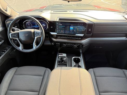 Used 2024 Chevrolet Silverado 1500 LT Trail Boss w/ Convenience Package II AWD/4WD image 24
