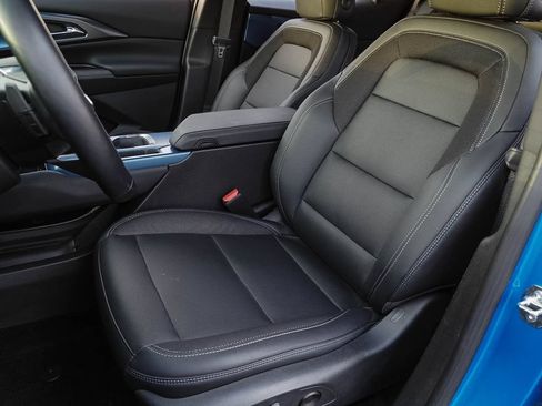 Used 2025 Chevrolet Equinox EV LT w/ Convenience Package FWD image 15