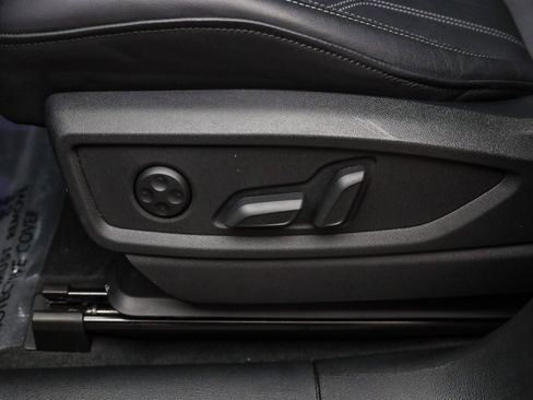 Used 2025 Audi Q5 2.0T Premium Plus w/ Premium Plus Package image 23