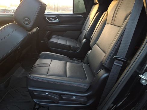 Used 2022 Chevrolet Tahoe RST w/ Sport Performance Package image 9