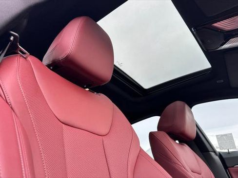 Used 2023 BMW i4 eDrive35 image 15