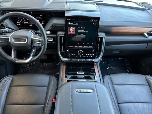 Certified 2025 GMC Yukon Denali RWD image 14
