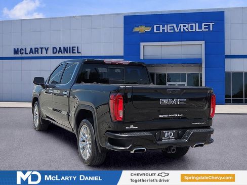 Used 2019 GMC Sierra 1500 Denali w/ Denali Ultimate Package AWD/4WD image 4