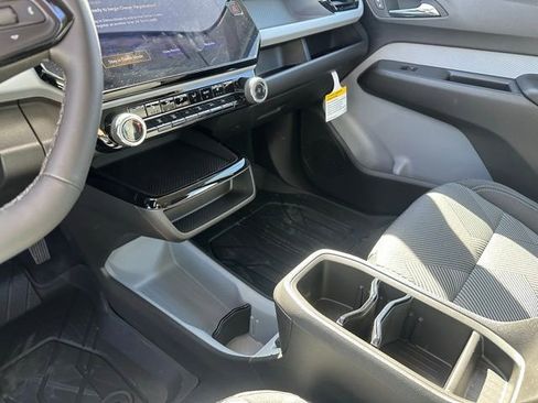 New 2027 Chevrolet Bolt LT w/ Comfort Package FWD image 11