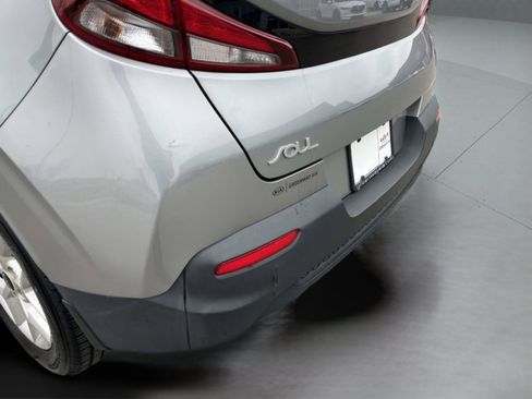 Certified 2022 Kia Soul LX w/ Technology Package image 34