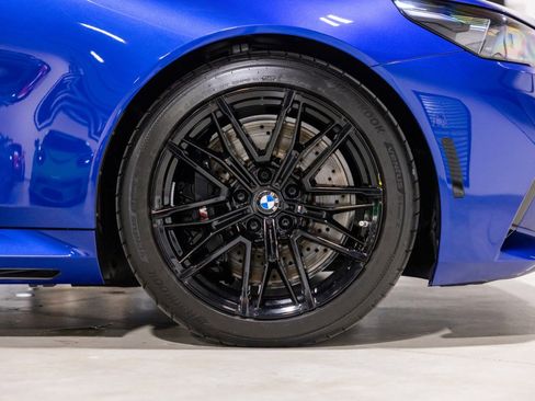 Used 2025 BMW M5 w/ Executive Package image 23